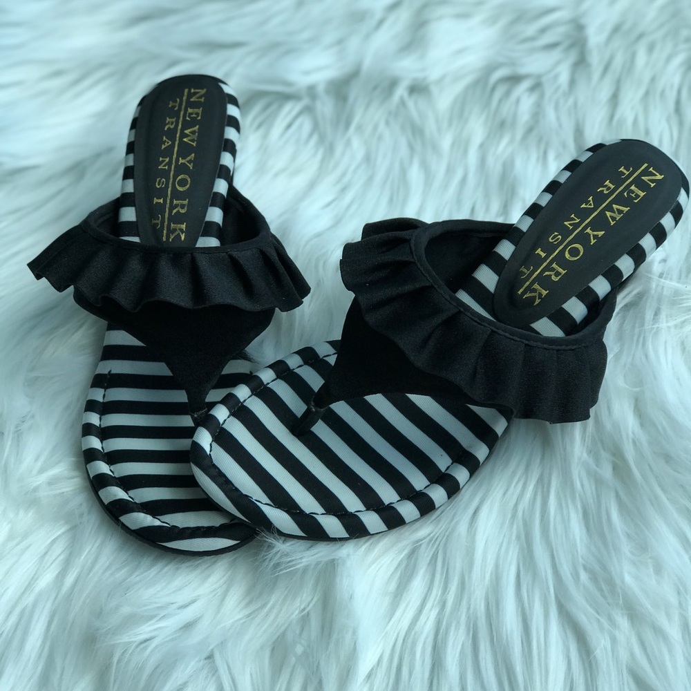 New York Transit black and white ruffled sandals